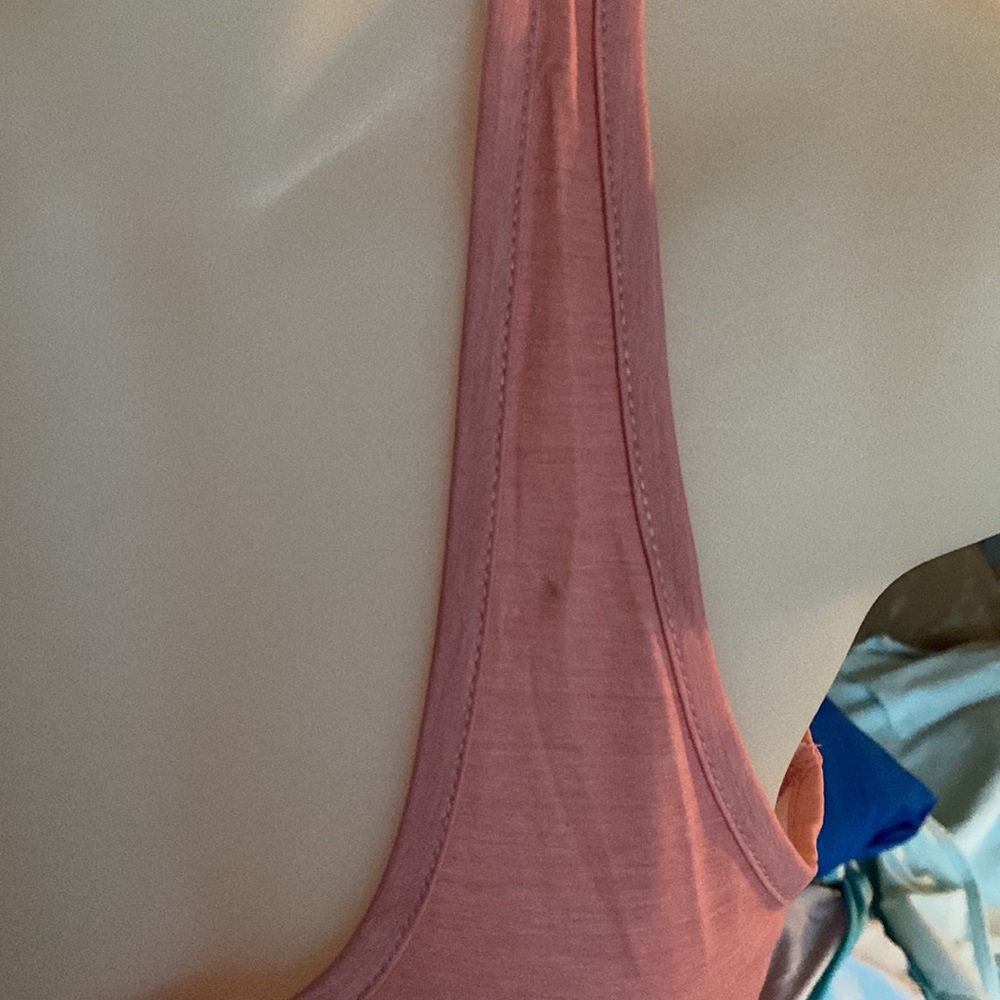 ON True Strength large Gradient Racerback Workout top - Picture 4 of 5